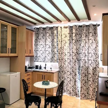 Apartment Comfy & Lightful Close To Center *